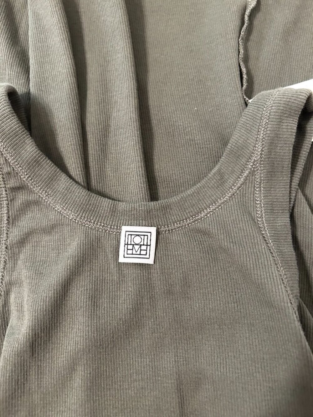 Toteme Curved Rib Tank Top Olive Green Size S - Picture 4 of 6
